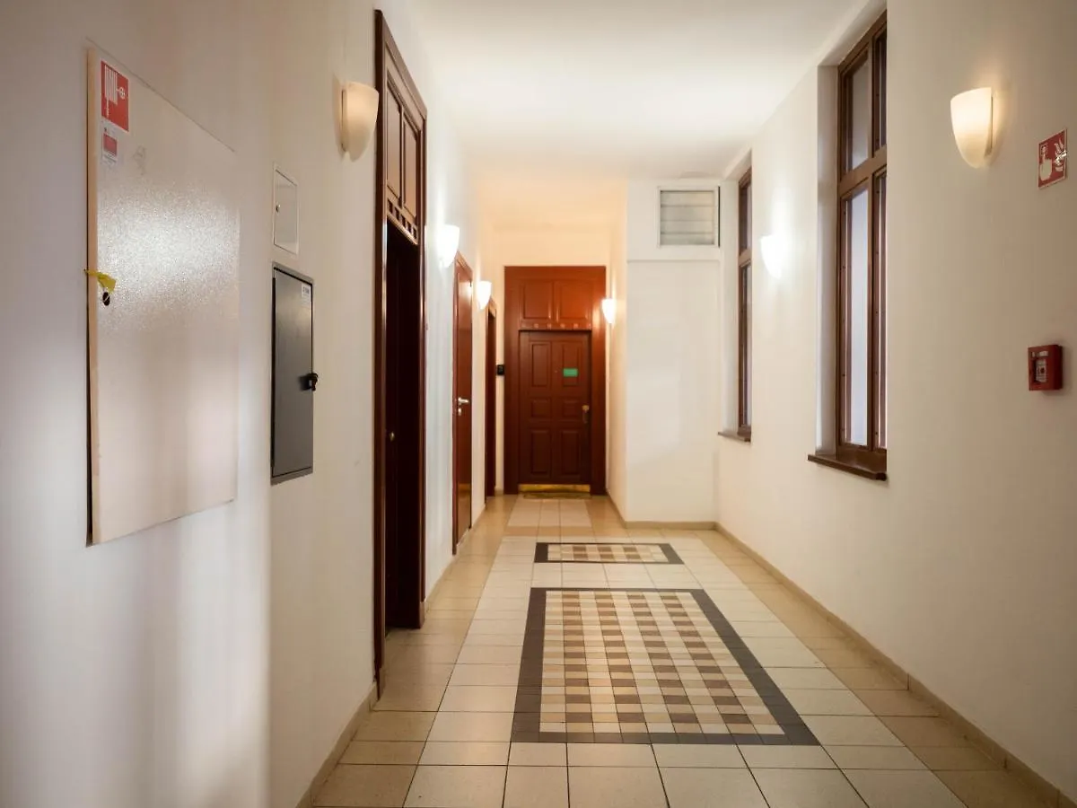 Cozy Central Apt With Garage At Gozsdu Passage Budapest