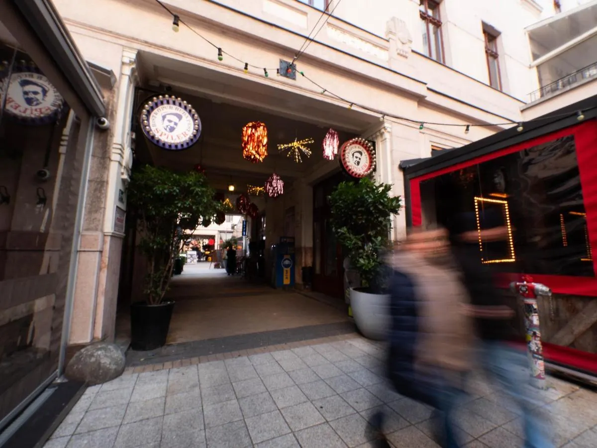 Cozy Central Apt With Garage At Gozsdu Passage Budapest 0*,  Hungary